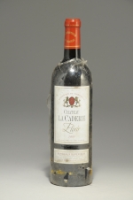 BORDEAUX - Château La Caderie - 2000 - 2 bouteilles.
Niveaux...