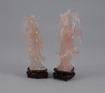DEUX STATUETTES en quartz rose sculpté figurant une femme portant...