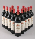 HAUT-MÉDOC. Château du Moulin Rouge, 1998. 12 bouteilles. Caisse bois...