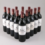 SAINT-JULIEN. Château Beychevelle, 1999. 12 bouteilles. Caisse bois (ouverte pour...