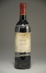 SAINT-ÉMILION - Château Chauvin - 1994 - 3 bouteilles. 
Une...