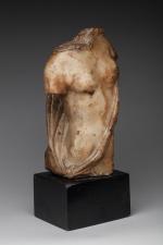 STATUE-COLONNE en marbre figurant un corps de femme représenté de...