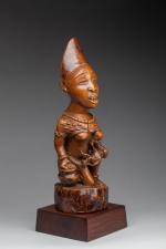 MATERNITÉ KONGO YOMBE."PHEMBA", représentant une maternité, thème classique de l'art...