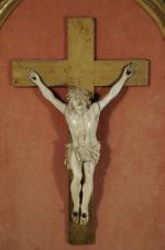 CRUCIFIX. Le Christ en ivoire sur Croix sculpté. Croix en...