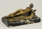 Jean GARNIER (Mouzeuil, 1853 - Vers 1910)Femme nue allongée près...