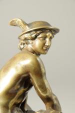 Jean-Baptiste PIGALLE (1714-1785)
Mercure chaussant ses talonnières.
Bronze patiné.
Haut. 21 cm.

Tirage ancien...