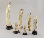 CHINE. Six OKIMONOS en ivoire sculpté : - FEMME à...