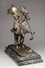 ABELLJeanne Hachette à cheval. Bronze chryséléphantine signé G ABELL. Haut....