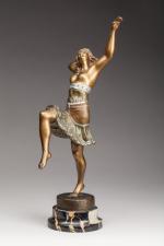 Henry FUGÈRE (1872-1944). Danseuse orientale.Bronze à patine dorée et vert...