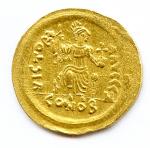 Justin II (565-578) Solidus frappé à Constantinople. Sear 245(4,47 g)...