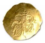 Jean II Comnène (1118-1143) Hyperpéron en or frappé à Constantinople....