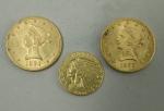 ETATS-UNIS. 3 pièces or : 2 pièces de 10 DOLLARS,...