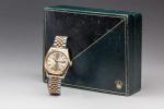 ROLEX. MONTRE OYSTER PERPETUAL DATEJUST, Superlative Chronometer Officially Certified. Boitier...