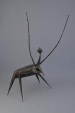 CHOMO, Roger CHOMEAUX, dit (Berlaimont, 1907 - Achères-la-Forêt, 1999)Scarabée.Sculpture en...