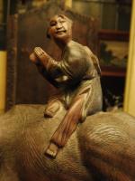 INDOCHINE. ENFANT sur son BUFFLE en bois polychrome sculpté. 
Haut....