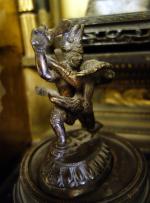 TIBET - Fin XIXe siècle. Statuette en bronze à patine...