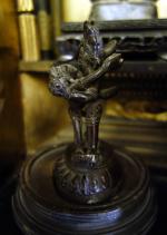 TIBET - Fin XIXe siècle. Statuette en bronze à patine...