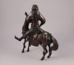 CHINE - XIX-XXe. Cavalier sur sa monture. Bronze.
Haut. 41 cm....