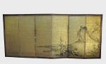 JAPON - XVII-XVIIIe. Grand PARAVENT à fond de feuille d'or...