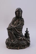 CHINE - XVIIIe / XIXeSTATUETTEe de GUANYIN en bronze à...