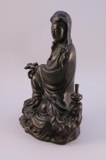 CHINE - XVIIIe / XIXeSTATUETTEe de GUANYIN en bronze à...