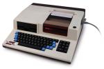 R2E-CCMC
PORTAL, n°2029, c. 1981.

L'un des tout premiers micro-ordinateurs portables de...