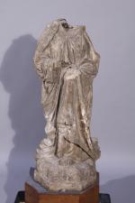 SAINTE MARIE-MADELEINE Pierre sculptée acéphale.Haut. 95, Larg. 39, Prof. 34...