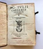 CAESAR, C. Julius. C. Iulii Caesaris Commentarii.Lugduni, apud Sebastianum Gryphium....