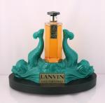 LANVIN Parfums - (années 1945)

Rare présentoir en résine moulé figurant...
