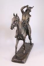 Edmond DRAPPIER (XIX-XX)Cuirassier au retour du feu.Bronze patiné et signé.Haut....