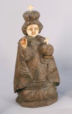 STATUETTE de l'ENFANT-JÉSUS de PRAGUE en bois sculpté et gravé...