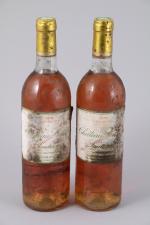 SAUTERNES. Château Gilette, crème de tête, 1970. 2 bouteilles. (TLB,...