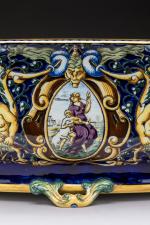 JARDINIÈRE de la Renaissance italienne à fond bleuen céramique émaillée...