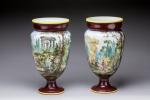 André MAGLIN 
Rare paire de vases sur piédouches de forme...