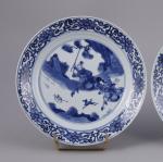 CHINE - Époque KANGXI (1662-1722)Paire d'ASSIETTES en porcelaine à décor...