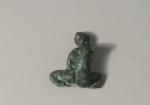 Probablement GAULE - Époque romaineSTATUETTE miniature en bronze représentant une...