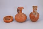 TUNISIE - IIe siècle après J.-C.LOT DE TROIS VASES. Céramique...