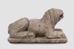 Rare paire de lions stylophores en marbre d'Italie du Nord...