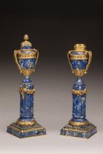 Paire de bougeoirs en lapis-lazuli de style Louis XVI par...