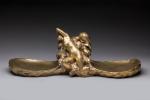 Jeanne ITASSE-BROQUET (Paris, 1867-1941) 
Vide-poche aux Naïades, 1906

Bronze doré, figurant...