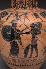 AMPHORE à COL à FIGURES NOIRES, avec ATHENA et DYONISOS

peinte...