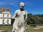 Ecole probablement FRANCAISE de la fin du XVIIIe
Allégorie féminine

Pierre sculptée.

Haut....