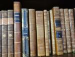 Lot de 53 volumes, dont  :
- Mémoires pour servir...