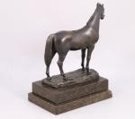 Franz IFFLAND (1862-1935)
Cheval.

Épreuve en bronze à patine brun doré. Signée...