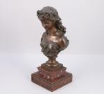 Mathurin MOREAU (1822-1912)Buste de femmeÉpreuve en bronze à patine brune.Signée...