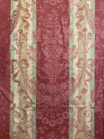 Paire de rideaux en damas rayé, style du XVIIIème siècle,...